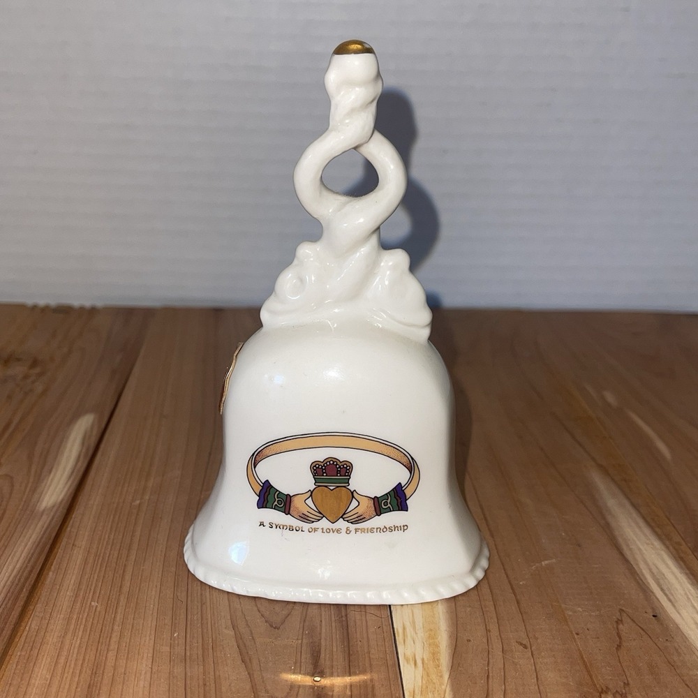VTG Handmade Irish Porcelain Claddagh Love & Friendship Bell .. Ireland Irish